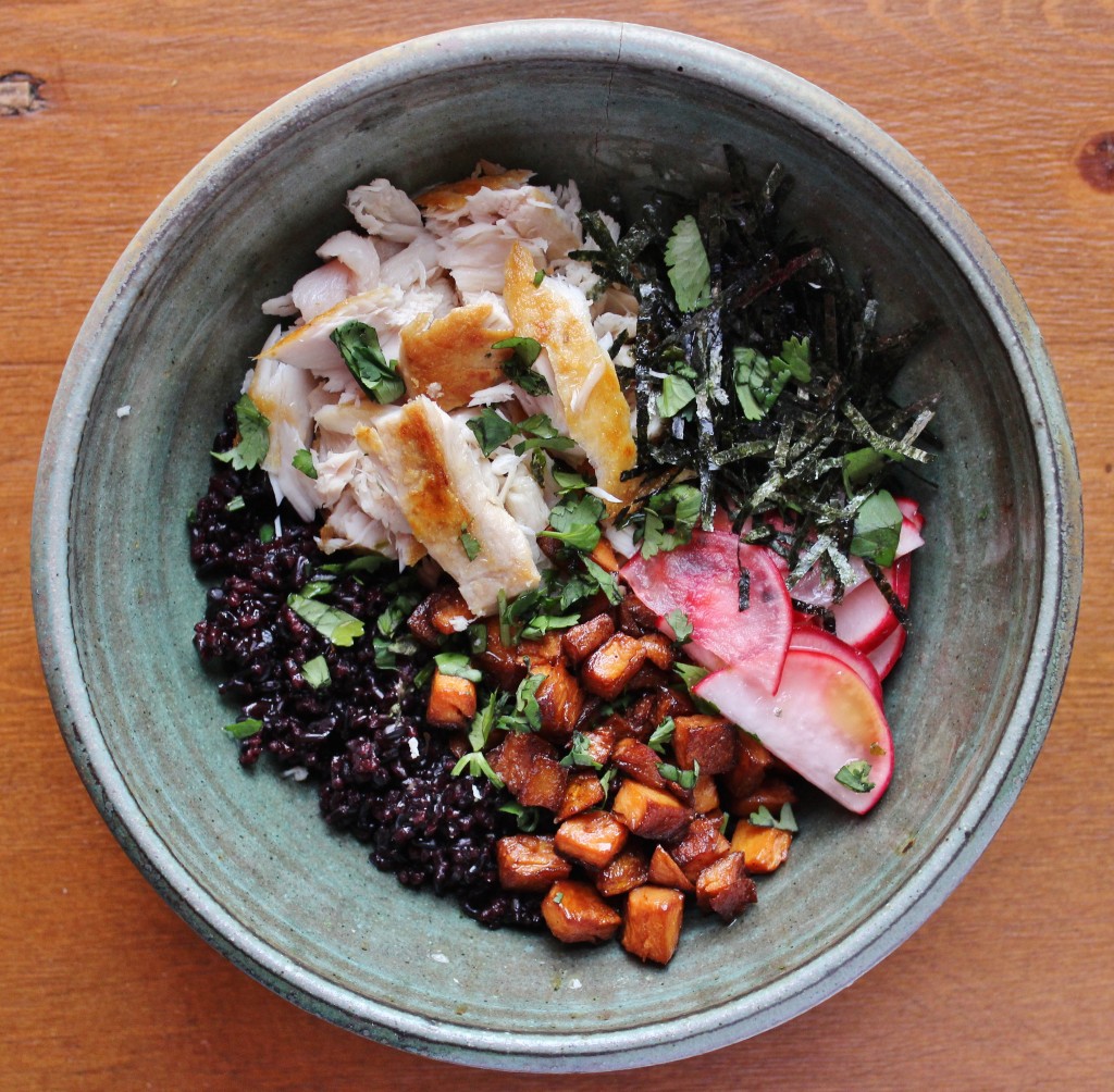 Seared Tuna and Black Rice Donburi Bowl 